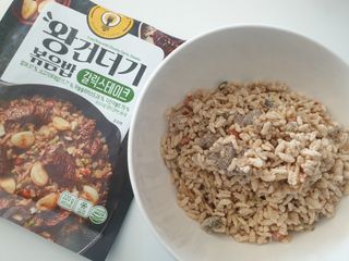 한성기업 무볼레 왕건더기 볶음밥 갈릭스테이크 — 5점을 준 리뷰어가 2021년 10월 올린 사용 사진