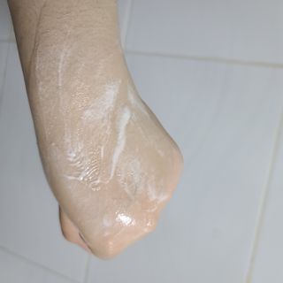 프리마인 메이크업과 들뜨는 각질까지 한방에 깐달걀로! 순하기까지한 셀베이스 그린티클렌저(200ml) — 5점을 준 리뷰어가 2023년 4월 올린 사용 사진
