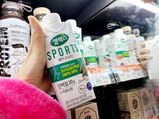 셀렉스스포츠 셀렉스 스포츠 드링크 초콜릿 _ 330ml x 12팩 — 4.5점을 준 리뷰어가 2021년 10월 올린 사용 사진