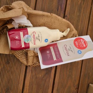 카프리나 프레쉬 산양밀크 모이스춰라이징 바디로션 350ml(오리지널향) — 5점을 준 리뷰어가 2022년 12월 올린 사용 사진