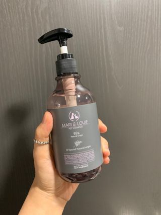 마리앤루이펫샴푸 [mari and louie pet shampoo] — 5점을 준 리뷰어가 2021년 6월 올린 사용 사진