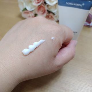 더마포레스트 마데카소사이드 리페어 크림 / 캐비아추출물 병풀추출물 시카케어 미백 주름개선 — 5점을 준 리뷰어가 2021년 7월 올린 사용 사진