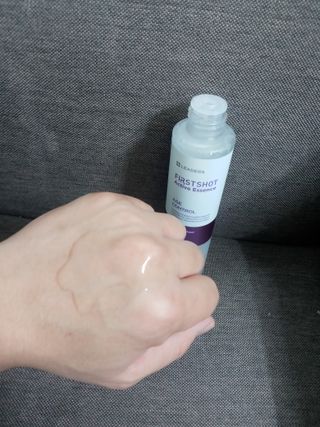 리더스코스메틱 리더스 퍼스트 샷 액티브 에센스 에이지 컨트롤 — 5점을 준 리뷰어가 2021년 12월 올린 사용 사진