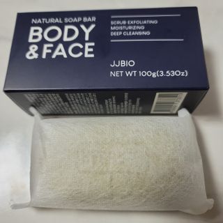 제이제이바이오 허브마사지바 올인원 알약비누 — 5점을 준 리뷰어가 2022년 4월 올린 사용 사진