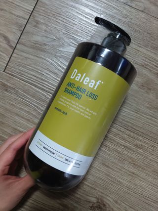 달리프 진저 베러 퍼퓸 탈모 완화 샴푸 1000ml 향 3종 — 5점을 준 리뷰어가 2021년 1월 올린 사용 사진