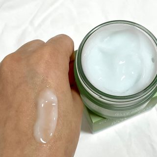 김정문알로에 큐어 큐어 알로에 리프레쉬 젤리 세럼, 큐어 알로에 하이드로 젤리 크림 — 5점을 준 리뷰어가 2021년 4월 올린 사용 사진