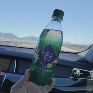 몽베스트 Montbest with Sparkling water Lemon OR Lime 20병(랜덤) — 4점을 준 리뷰어가 2021년 10월 올린 사용 사진