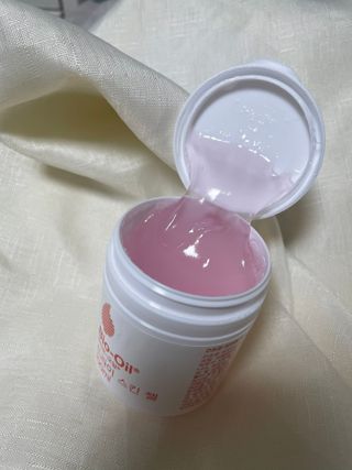 바이오오일 [바이오-오일] 드라이 스킨 젤 100ml — 5점을 준 리뷰어가 2021년 12월 올린 사용 사진