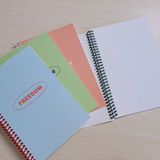 리훈 언제든지 필요한 기본 아이템 아무노트 4권세트+저점도펜[색상랜덤배송] — 5점을 준 리뷰어가 2021년 6월 올린 사용 사진