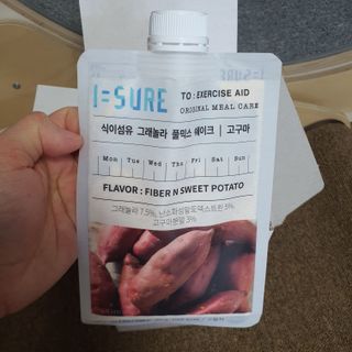 다미즐 [아이슈어] 맛있는 관리의 시작 그래놀라 풀믹스 쉐이크 4종 택 1/7일분/초콜릿, 고구마, 곡물, 바나나 — 4점을 준 리뷰어가 2021년 4월 올린 사용 사진