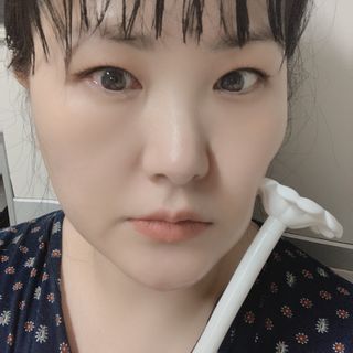 [새미모] 오일세럼+ 새미모 스틱 괄사 2종 패키지 — 4점을 준 리뷰어가 2022년 3월 올린 사용 사진