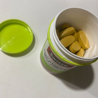 Swisse 스위스 고함량 밀크씨슬 35,000mg 60정 — 3.5점을 준 리뷰어가 2021년 11월 올린 사용 사진