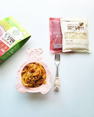 [풀무원] 식물성 저당질식 세트, 두부면 매콤라구파스타와 두부면 직화짜장 — 5점을 준 리뷰어가 2021년 4월 올린 사용 사진