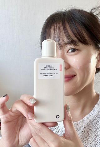 로우퀘스트 베리어 인핸싱 토너투에센스 200ml — 5점을 준 리뷰어가 2023년 10월 올린 사용 사진