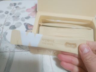 디오르 파인화이트 — 5점을 준 리뷰어가 2022년 2월 올린 사용 사진