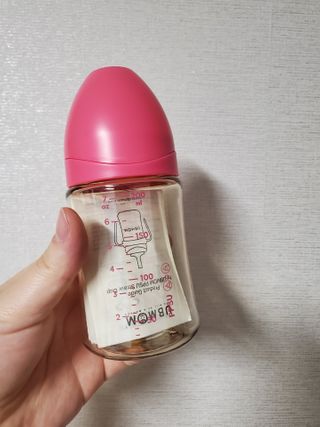 유비맘 PPSU 젖병 노꼭지_200ml_컬러 랜덤 발송 — 5점을 준 리뷰어가 2021년 1월 올린 사용 사진