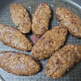 한성기업 명란한 떡갈비 — 4.5점을 준 리뷰어가 2021년 9월 올린 사용 사진