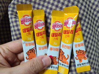 광동생활건강 프리 [광동] VB와 VC를 함유한 멀티 비타민 비타 500 데일리 스틱 180포 — 5점을 준 리뷰어가 2022년 5월 올린 사용 사진
