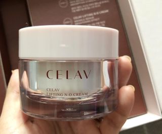 프리마인 바르기만 하면 철벽 스킨케어+24시간 마스크팩 효과. 셀라브 리제너레이팅 시스템 부스터+크림 세트 — 5점을 준 리뷰어가 2023년 5월 올린 사용 사진