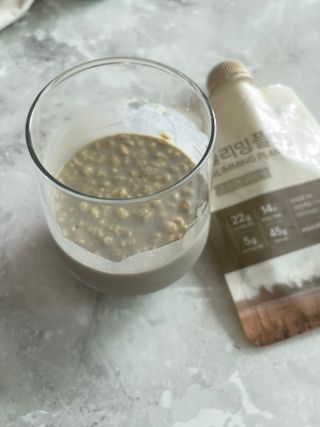 일일하우 슬리밍 플랜B 고소한 귀리맛, 진한 카카오맛 (체중조절식) — 5점을 준 리뷰어가 2023년 8월 올린 사용 사진