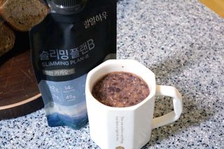 일일하우 슬리밍 플랜B 고소한 귀리맛, 진한 카카오맛 (체중조절식) — 4점을 준 리뷰어가 2023년 5월 올린 사용 사진