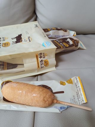오마뎅 한우핫도그 — 4점을 준 리뷰어가 2021년 5월 올린 사용 사진