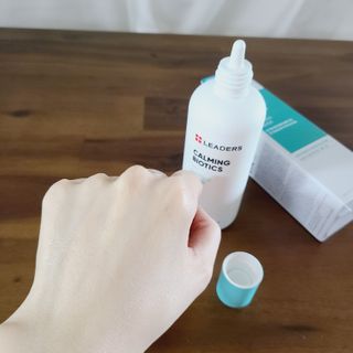 리더스코스메틱 리더스 카밍 바이오틱스 에센스 워터 — 5점을 준 리뷰어가 2021년 1월 올린 사용 사진