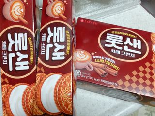 롯데제과 롯샌 카페크런치 — 5점을 준 리뷰어가 2021년 10월 올린 사용 사진