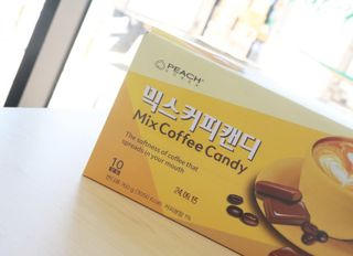 (주) 피치코리아 믹스커피캔디76g x2개입 — 5점을 준 리뷰어가 2022년 11월 올린 사용 사진