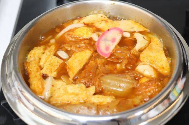 쿠팡리뷰_ 맛있는녀석들 김치우동나베 1080g 리뷰 사진