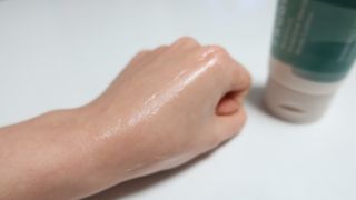 [후르디아] 올리브영 저자극 비건바디로션 — 5점을 준 리뷰어가 2023년 1월 올린 사용 사진