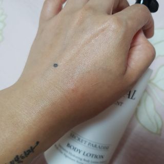 레츄얼 더 센트 바디로션 시크릿 파라다이스(500ml) — 5점을 준 리뷰어가 2022년 6월 올린 사용 사진