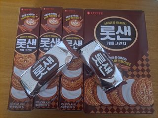 롯데제과 롯샌 카페크런치 — 5점을 준 리뷰어가 2021년 10월 올린 사용 사진
