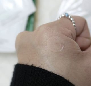 올리브영 엘라밴드 하이드로 도트 스팟패치 12mm, 티트리 — 5점을 준 리뷰어가 2022년 10월 올린 사용 사진