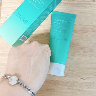 김정문알로에 큐어 큐어 맥시 알로에베라 겔 크림 — 3.5점을 준 리뷰어가 2021년 2월 올린 사용 사진