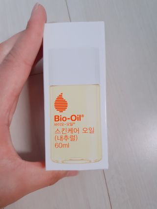 바이오오일 [바이오-오일] 스킨케어 오일 내추럴 60ml — 5점을 준 리뷰어가 2021년 5월 올린 사용 사진