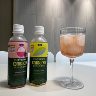 더그레잇티 콤부차 300ml *12개입 (오리지널 6개+베리리치 6개) — 5점을 준 리뷰어가 2022년 7월 올린 사용 사진