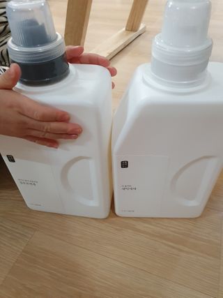 [생활공작소] 섬유유연제 + 세탁세제 1.5L 릴리향 — 5점을 준 리뷰어가 2021년 2월 올린 사용 사진