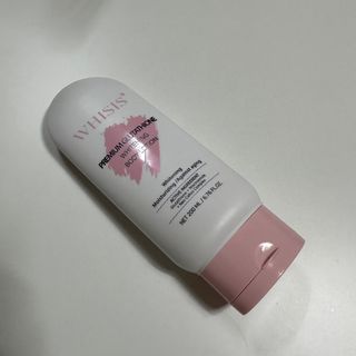 위시스 프리미엄 글루타치온  화이트닝 바디로션 — 4.5점을 준 리뷰어가 2023년 1월 올린 사용 사진