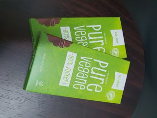 당류2g 자일리톨로 단맛을낸 슈카 퓨어비건 무설탕초콜릿 Xucker vegan 2개입 — 5점을 준 리뷰어가 2021년 4월 올린 사용 사진