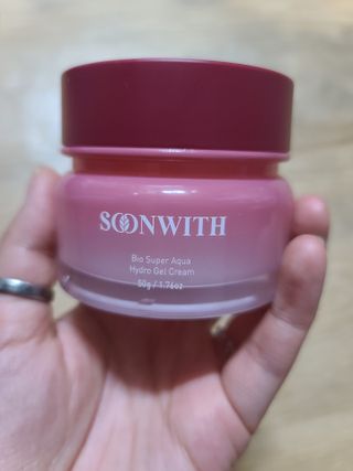 SOONWITH 바이오 수퍼 아쿠아 하이드로 젤 크림 — 5점을 준 리뷰어가 2021년 4월 올린 사용 사진