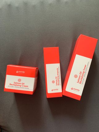 아이앤립 / EYENLIP 아이앤립 연어오일 리바이탈라이징 토너+앰플+크림 3종 세트 — 4점을 준 리뷰어가 2021년 6월 올린 사용 사진