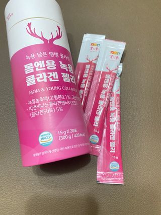 [몸엔용] 녹용 담은 탱탱 콜라겐 녹용 콜라겐 젤리 15g x 20포 — 3.5점을 준 리뷰어가 2022년 4월 올린 사용 사진
