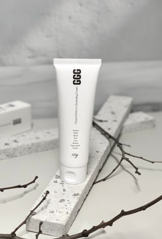 지지지 클린 퍼펙트 클렌징폼 120g — 5점을 준 리뷰어가 2022년 3월 올린 사용 사진
