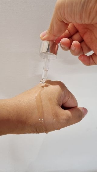 브에노 파리퀸 윌 페이스 오일 — 5점을 준 리뷰어가 2021년 7월 올린 사용 사진
