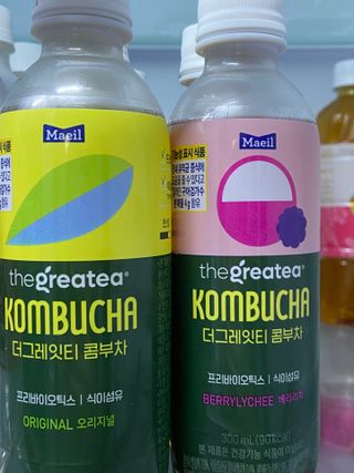 더그레잇티 콤부차 300ml *12개입 (오리지널 6개+베리리치 6개) — 3.5점을 준 리뷰어가 2022년 7월 올린 사용 사진
