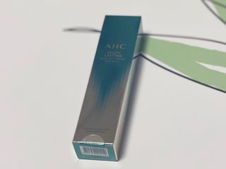 [NEW 탄력유턴 아이크림] AHC 유스 래스팅 리얼 아이크림 포 페이스 — 5점을 준 리뷰어가 2021년 3월 올린 사용 사진
