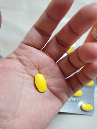 서울약사신협_내몸애발란스멀티비타민앤미네랄파워업_800mg x 90정 — 3점을 준 리뷰어가 2021년 6월 올린 사용 사진