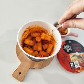 나우  [요리궁리] B타입 ( 매콤, 치즈, 매콤까르보 ) 꽃떡볶이 6개입 세트 — 5점을 준 리뷰어가 2025년 3월 올린 사용 사진