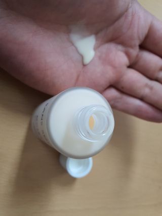 산수시 데포 세럼 수분 물광 비타민 에센스 50ml 기초화장품 — 5점을 준 리뷰어가 2021년 6월 올린 사용 사진